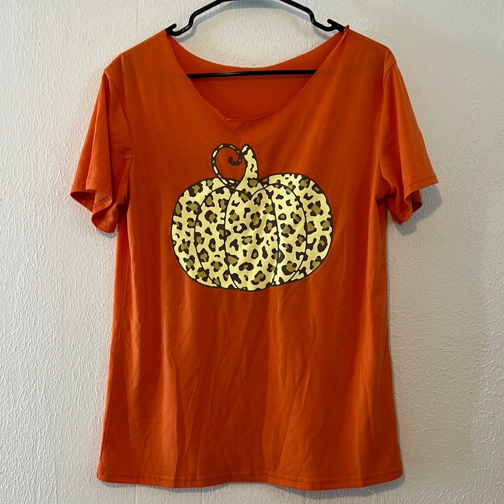 Medium orange cheetah print pumpkin shirt